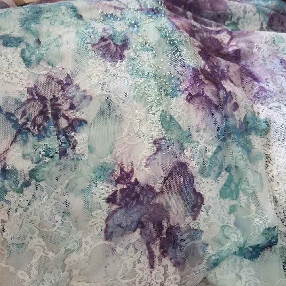 roz & ALI kimono sleeve lacy top with jewels - Picture 2 of 5